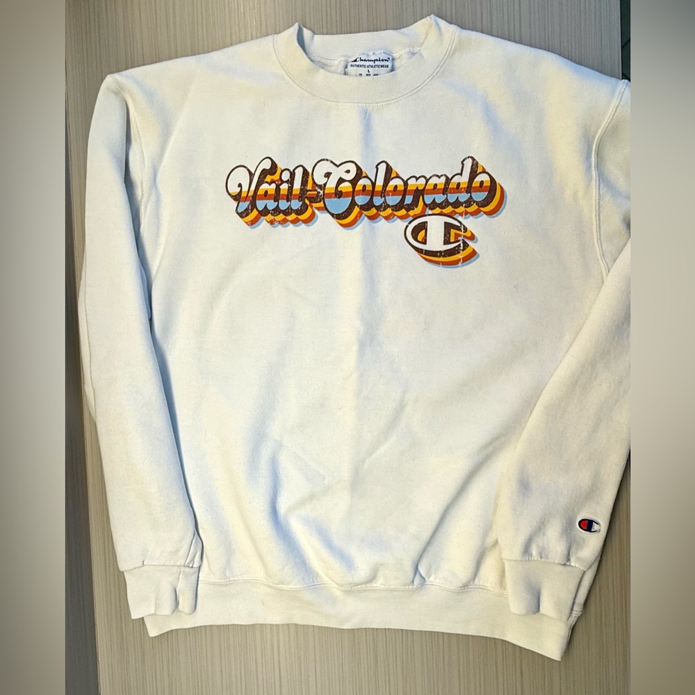Champion Cream Color Vail Sweatshirt Crewneck, size L